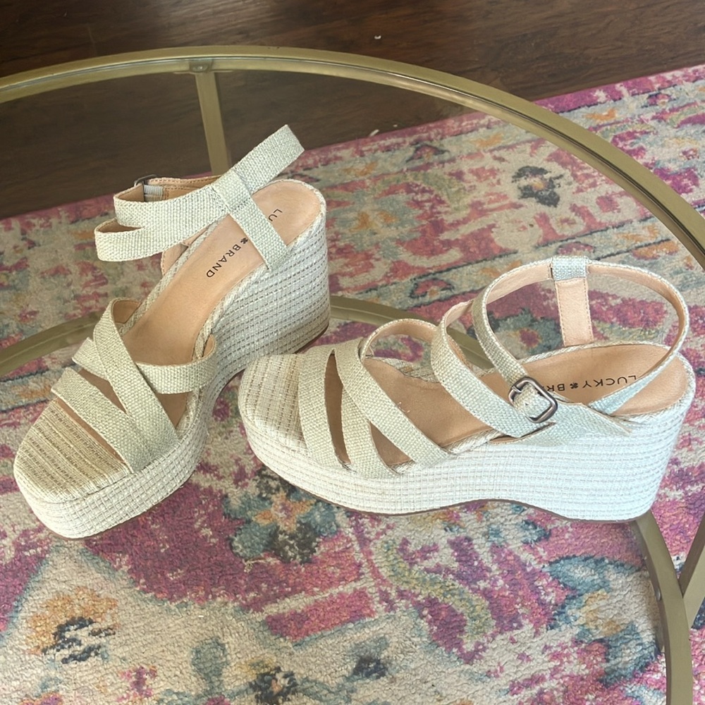 Size 10 Lucky Brand heels